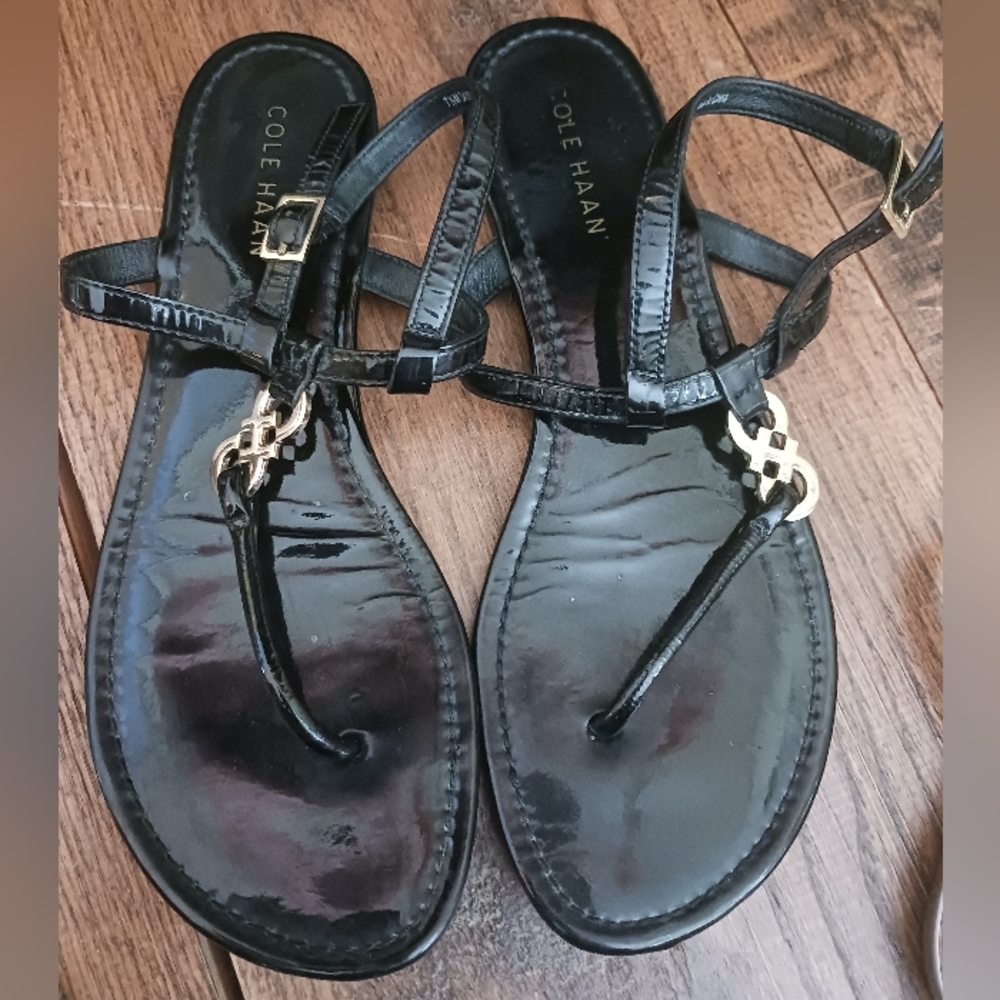 Cole Haan Glossy Black Strappy Gold Buckle Flat Sandals Size 7